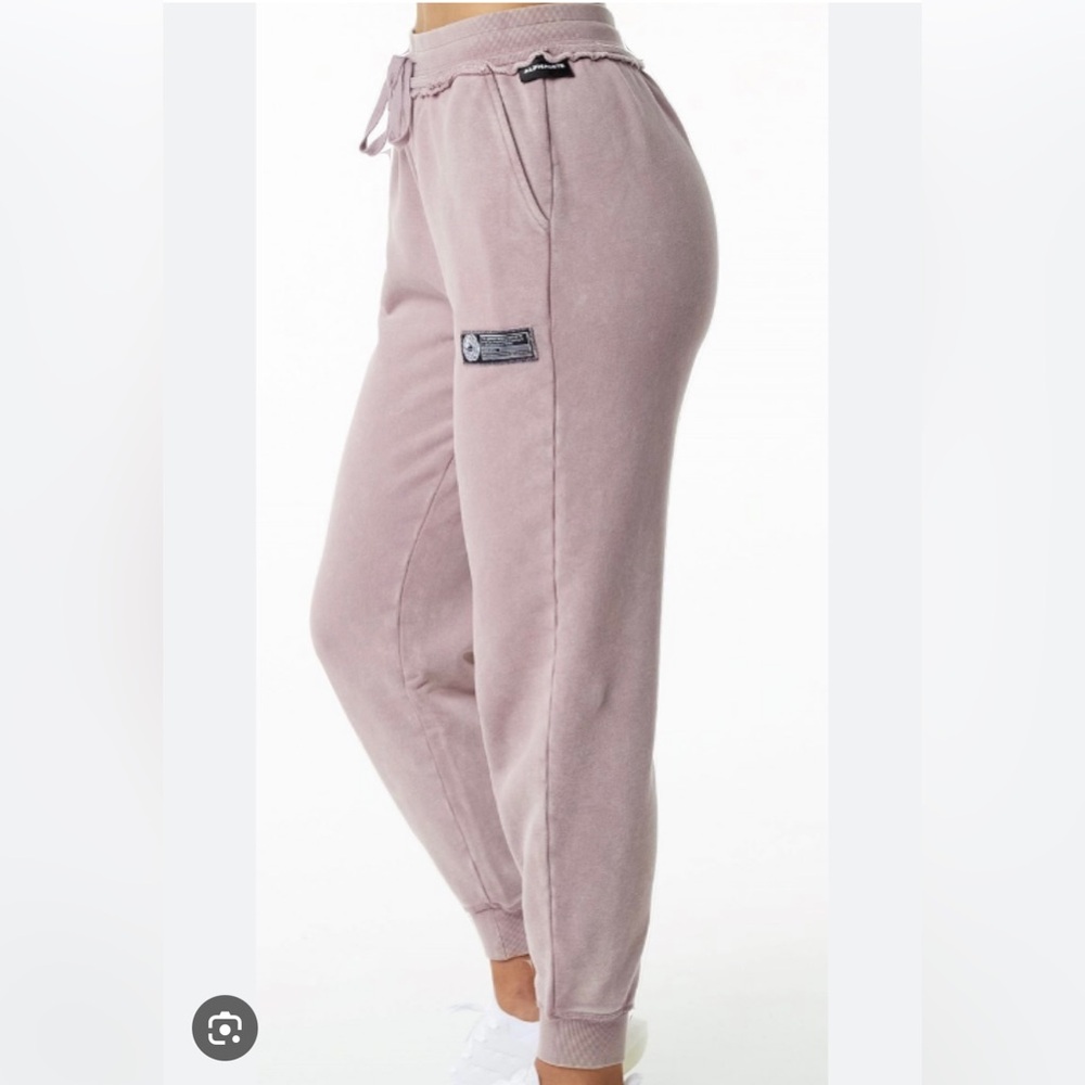 Alphalete Verry Terry Joggers in Quartz Pink